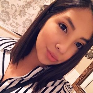 Meet your Posher, Deisy